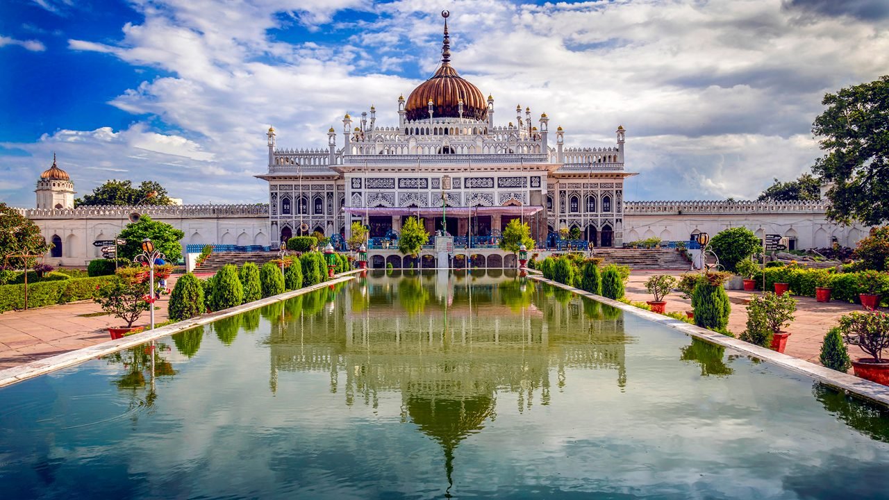Haridwar to Lucknow Taxi